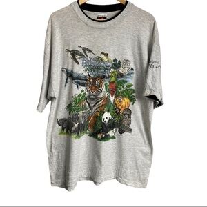 Gray Wildlife Graphic T-Shirt